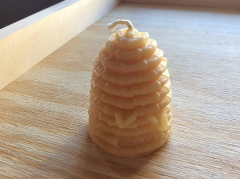 Medium Skep Candle w/ Bees